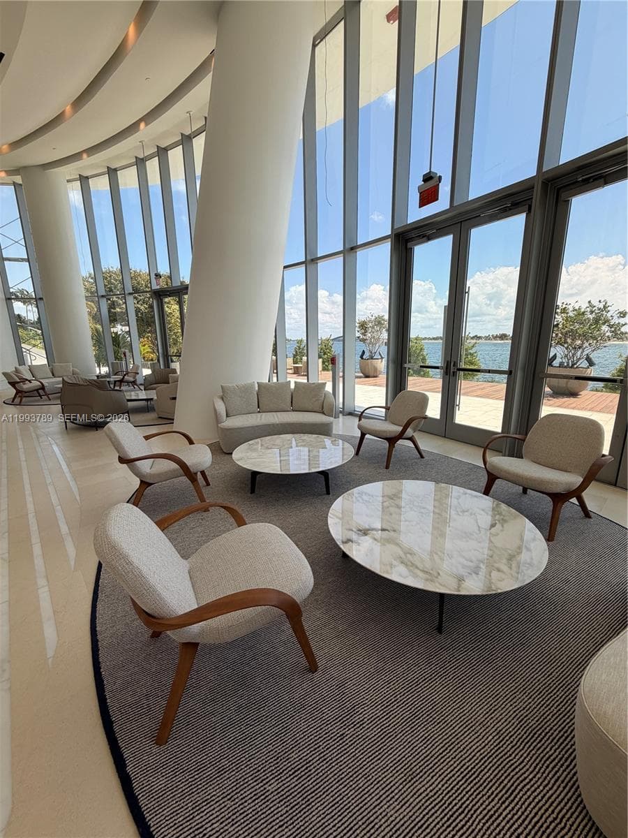 175 SE 25th Rd, Miami FL 33129