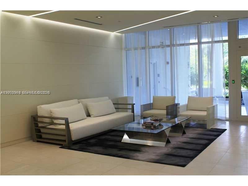 4250 Biscayne Blvd # 815, Miami FL 33137
