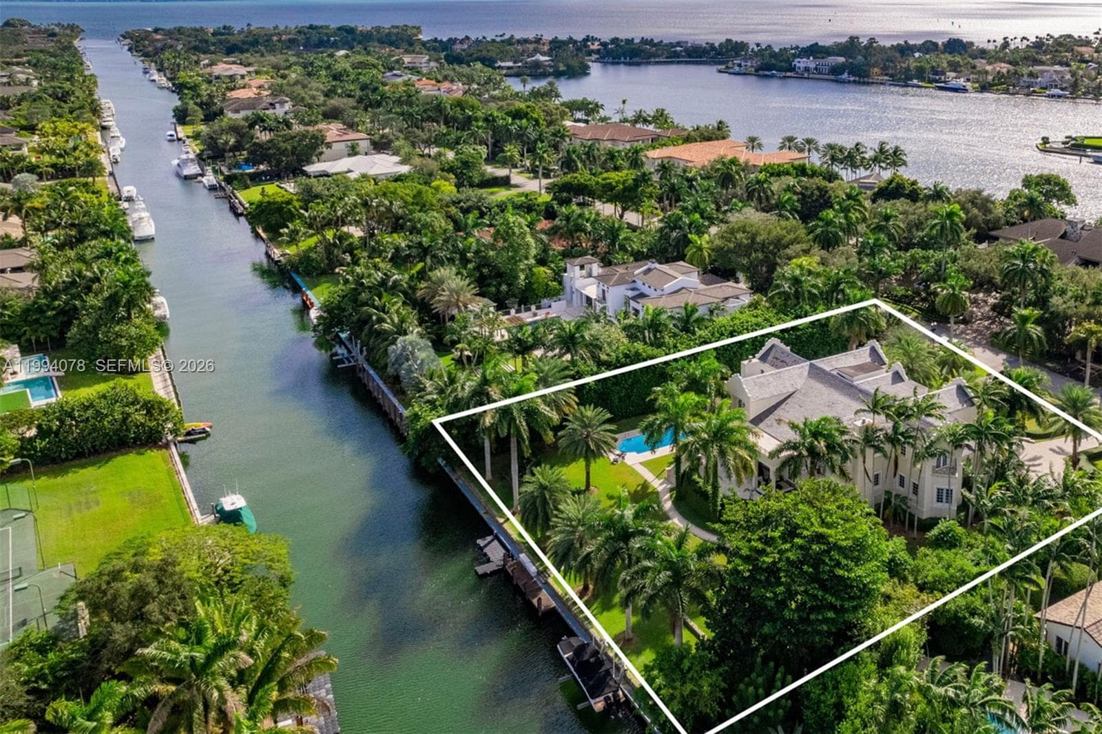 585 Arvida Pkwy, Coral Gables FL 33156