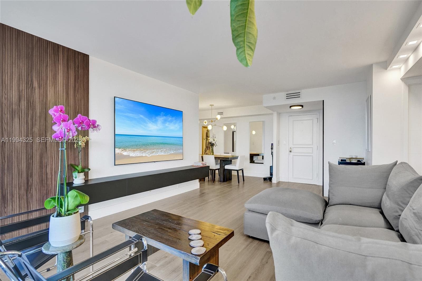 1000 Quayside Ter # 707, Miami FL 33138