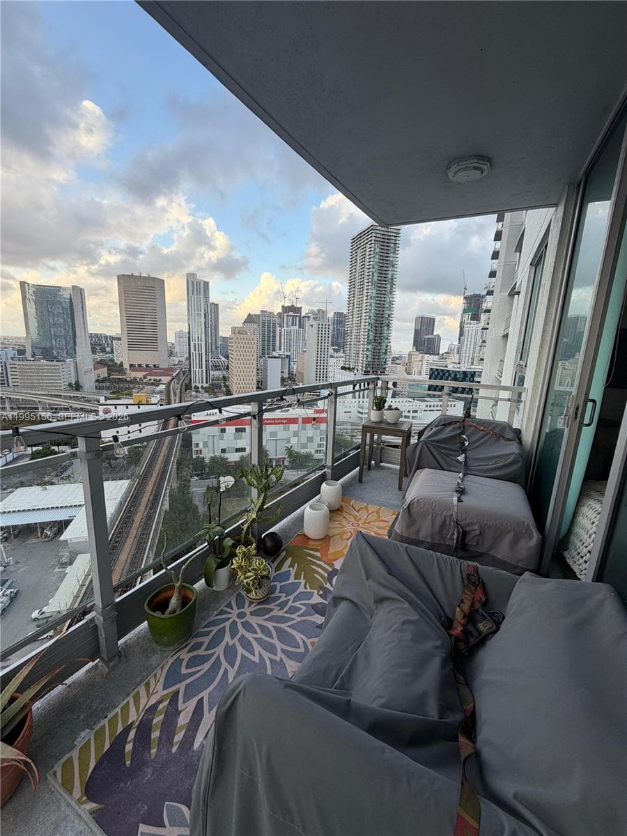 90 SW 3RD STREET # 2112, Miami FL 33130