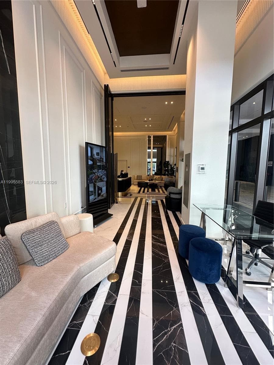 4220 Laguna St # 308, Coral Gables FL 33146