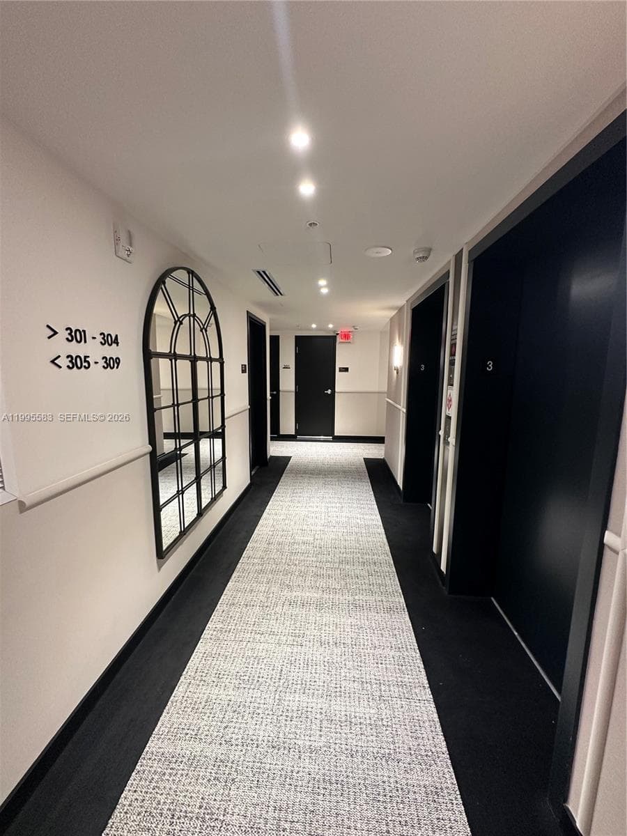 4220 Laguna St # 308, Coral Gables FL 33146