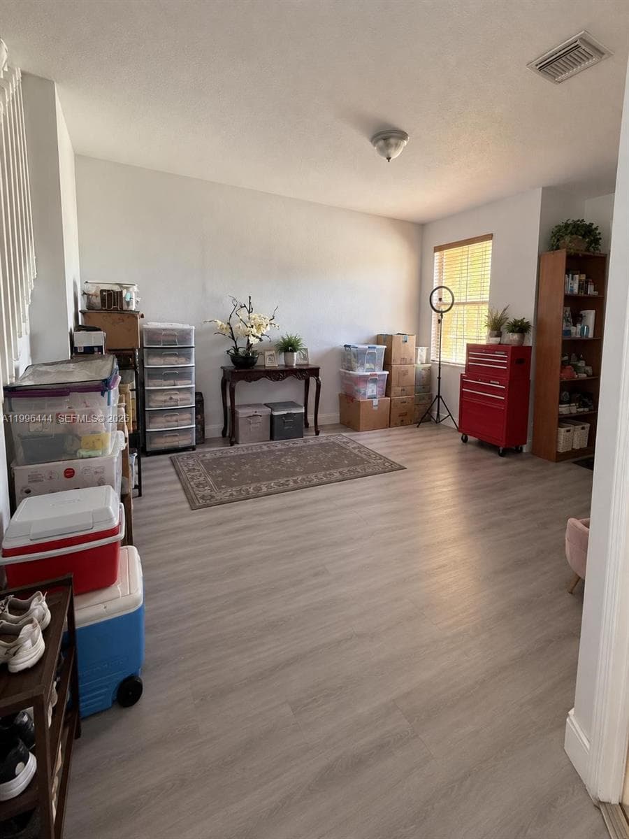 16648 SW 83rd Ln # 16648, Miami FL 33193