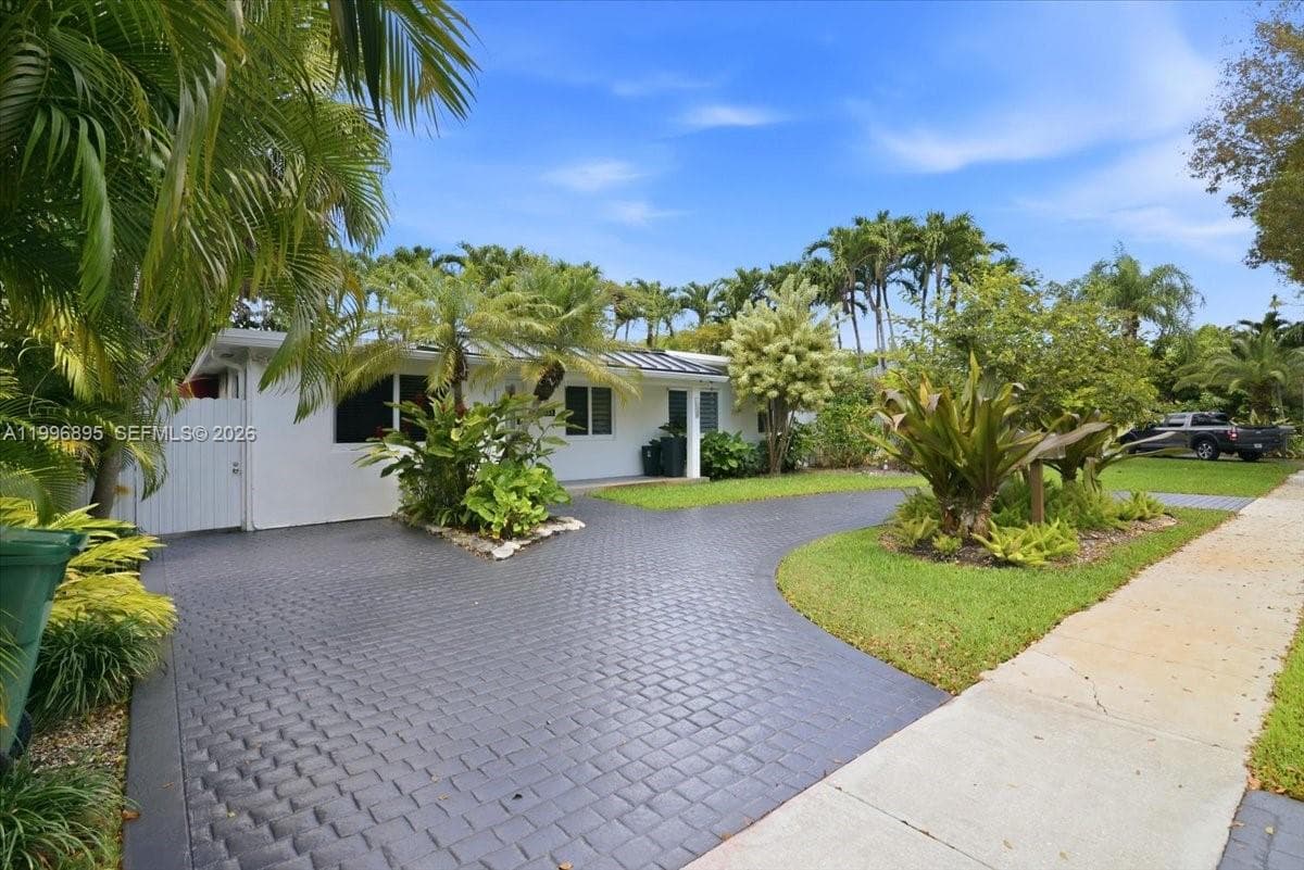 6133 SW 44th Ter, Miami FL 33155