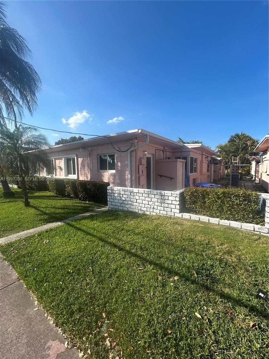 1795 Calais Dr # 1, Miami Beach FL 33141