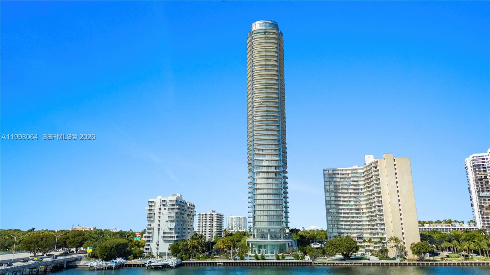 175 SE 25 Rd # 2003, Miami FL 33129