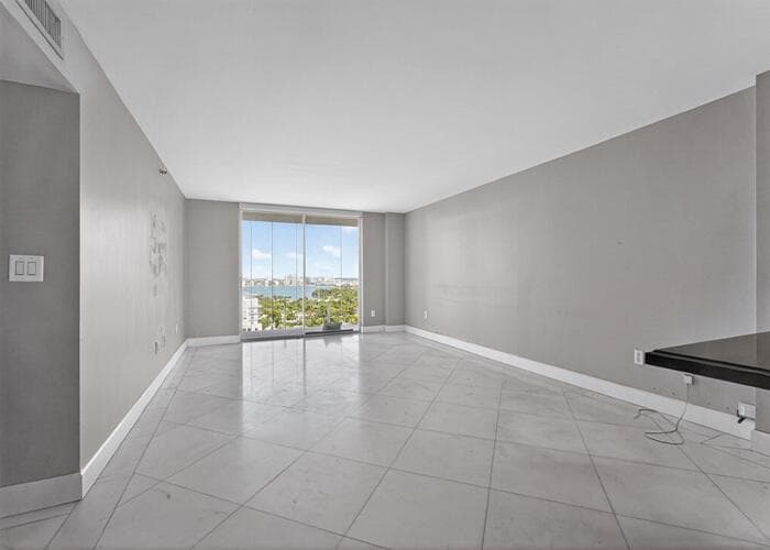 6061 Collins Avenue # 23a, Miami Beach FL 33140