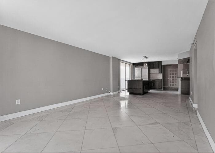 6061 Collins Avenue # 23a, Miami Beach FL 33140