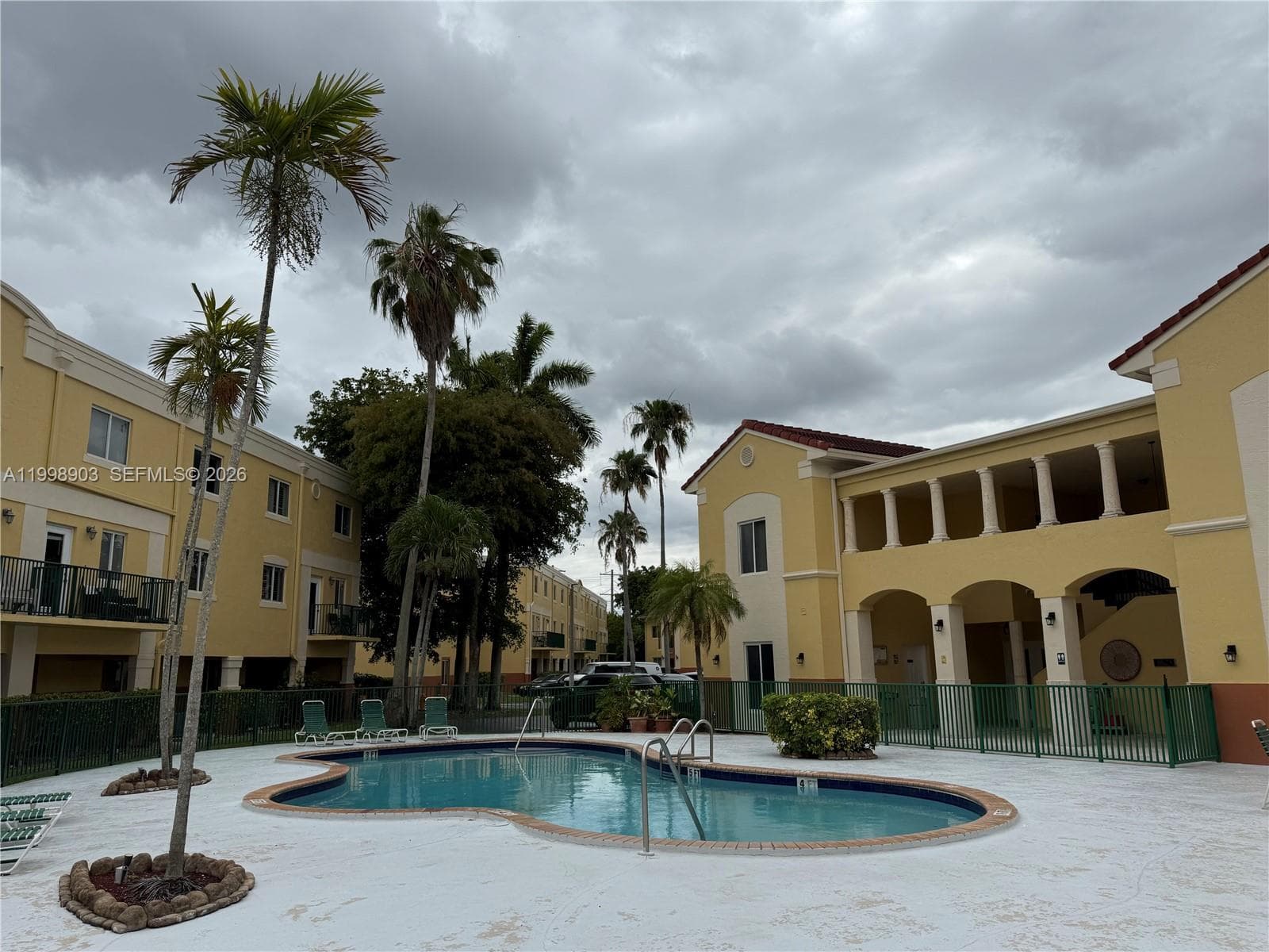 12605 SW 91st St # 219, Miami FL 33186