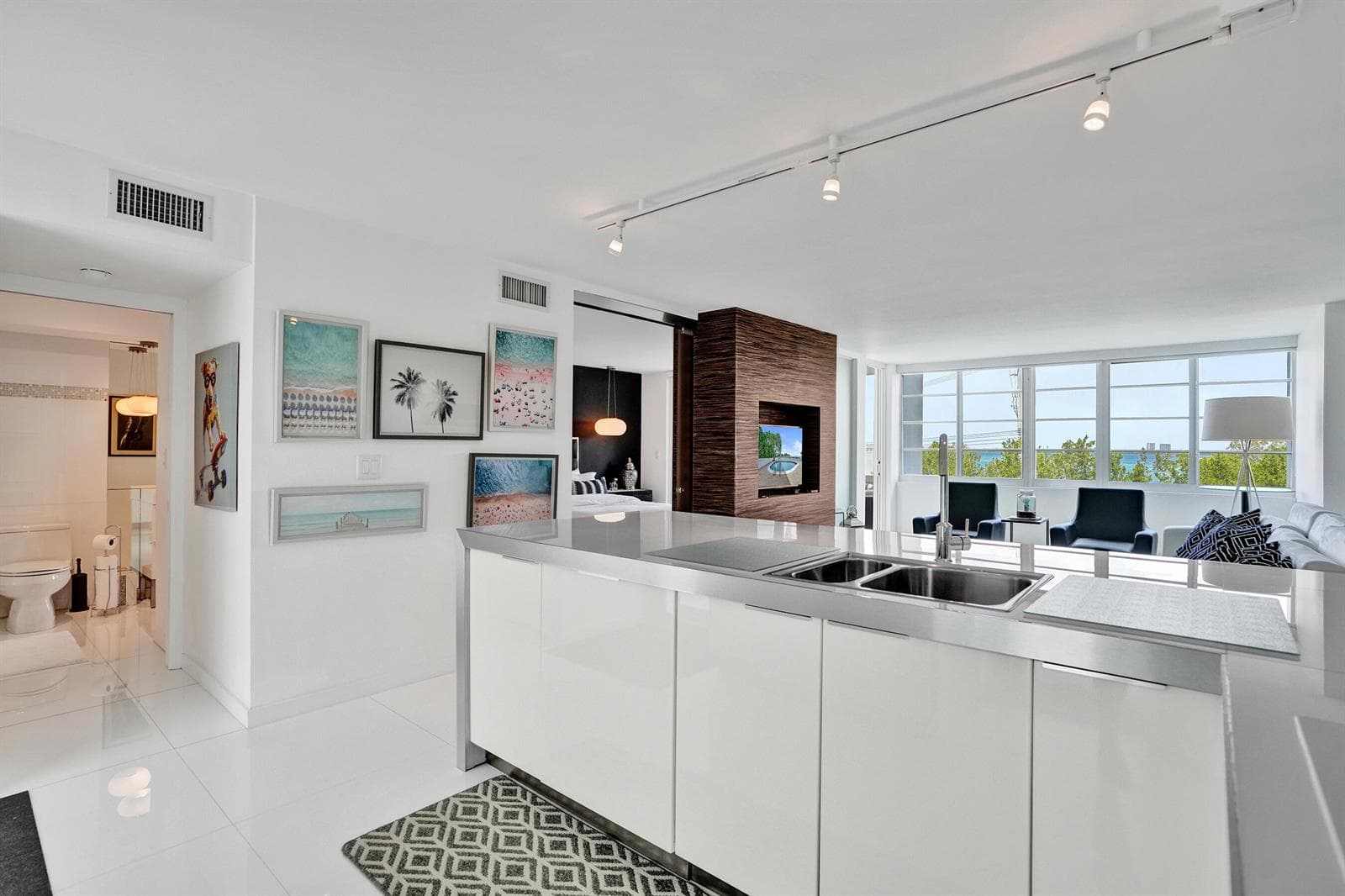 1670 Lincoln Court # 3b, Miami Beach FL 33139