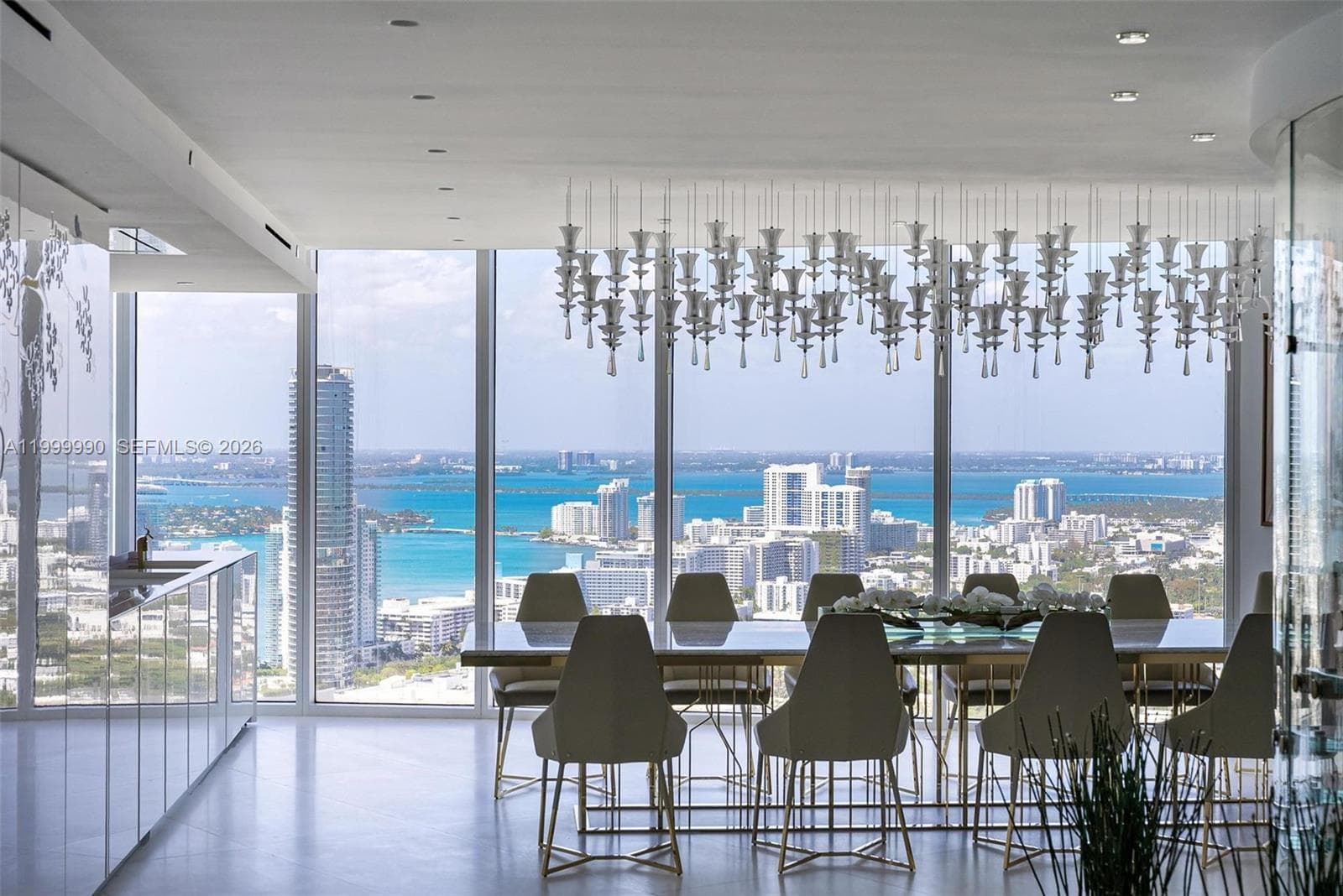 300 S Pointe Dr # 5, Miami Beach FL 33139