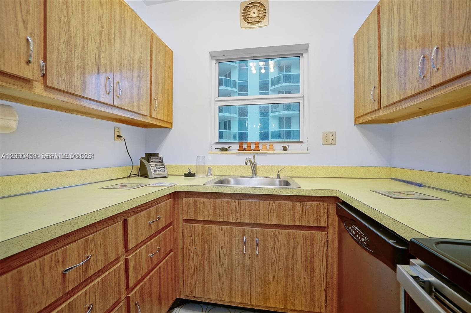 4747 Collins Ave # 1108, Miami Beach FL 33140