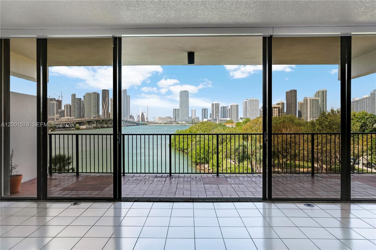1000 Venetian Way # 408, Miami FL 33139