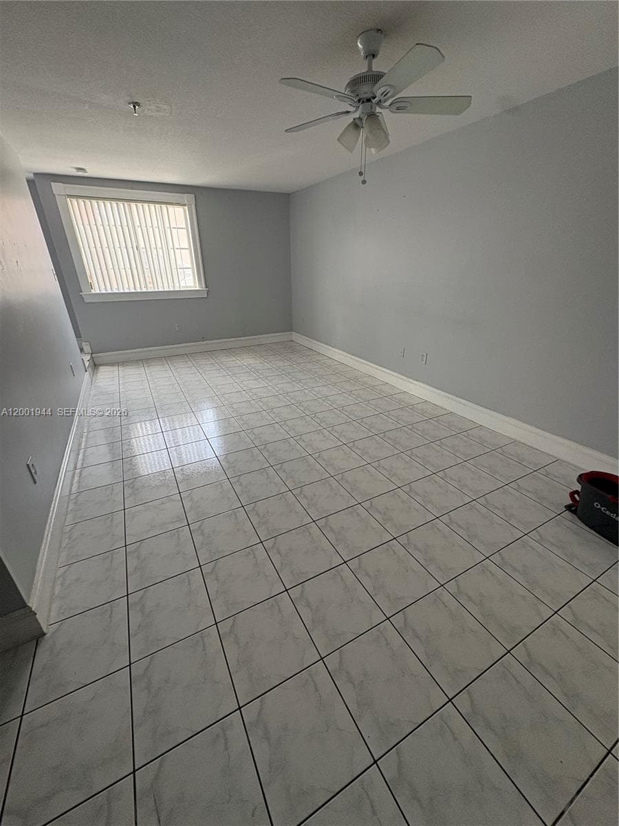 12035 SW 14th St # 105, Miami FL 33184