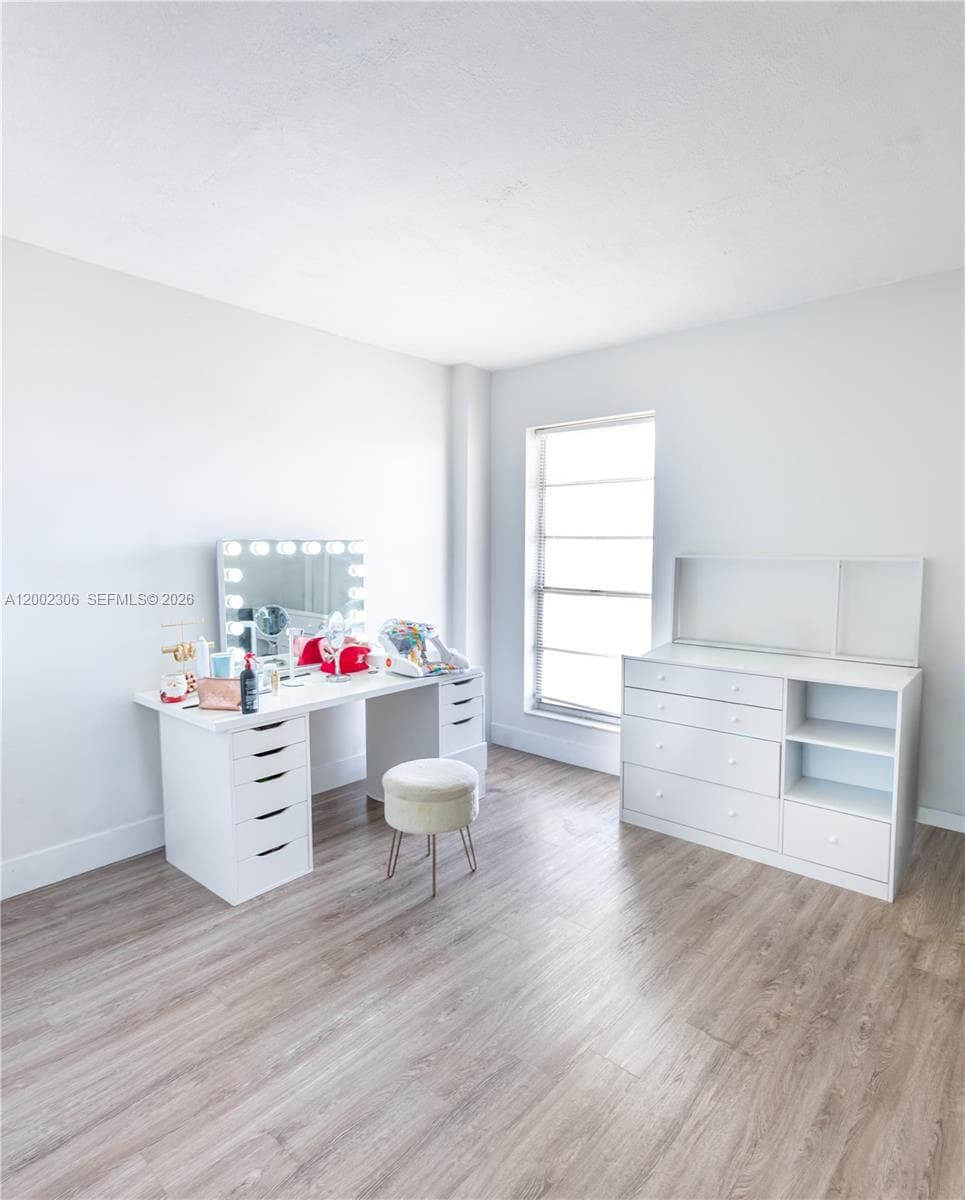 300 NW 42nd Ave # 610, Miami FL 33126