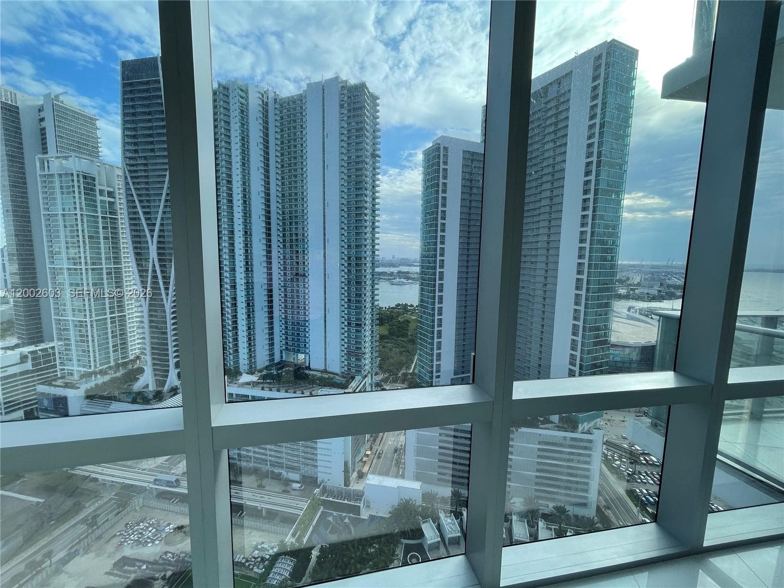 851 NE 1st Ave # 3103, Miami FL 33132