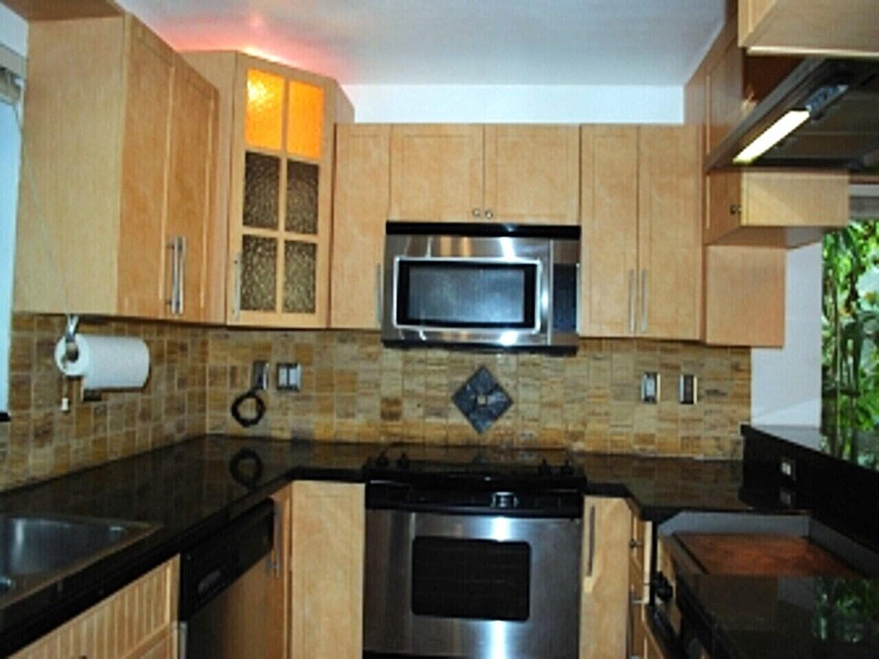 1000 NW N River Drive # 16, Miami FL 33136