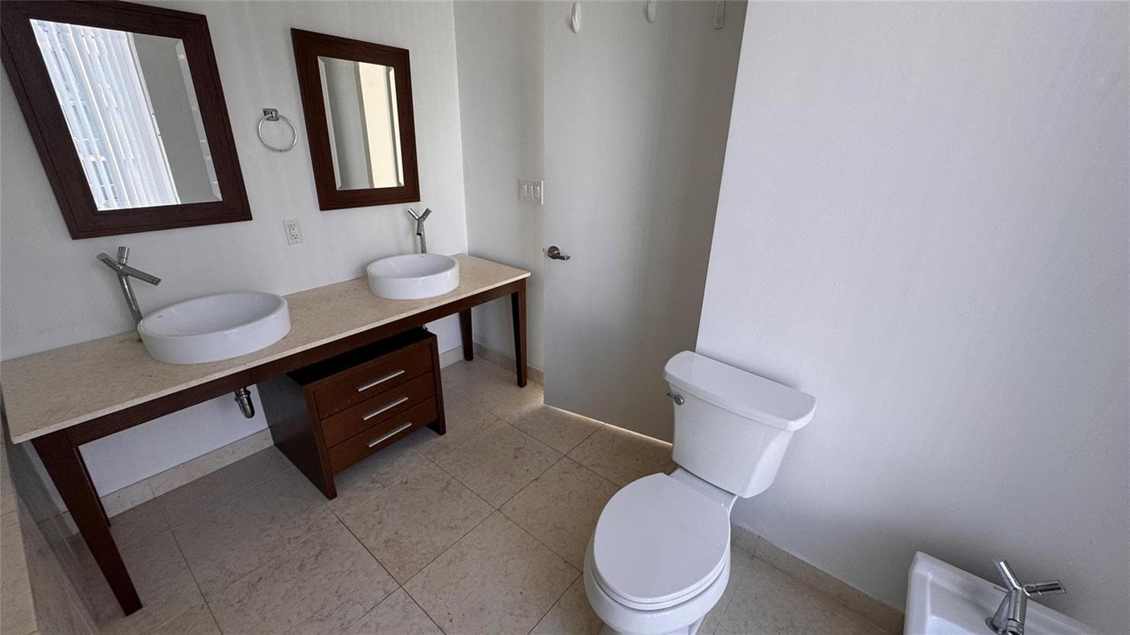 475 Brickell Avenue # 4913, Miami FL 33131