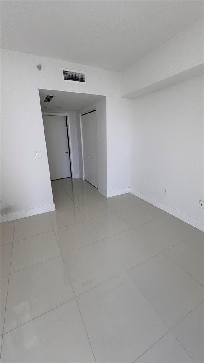 475 Brickell Avenue # 4913, Miami FL 33131