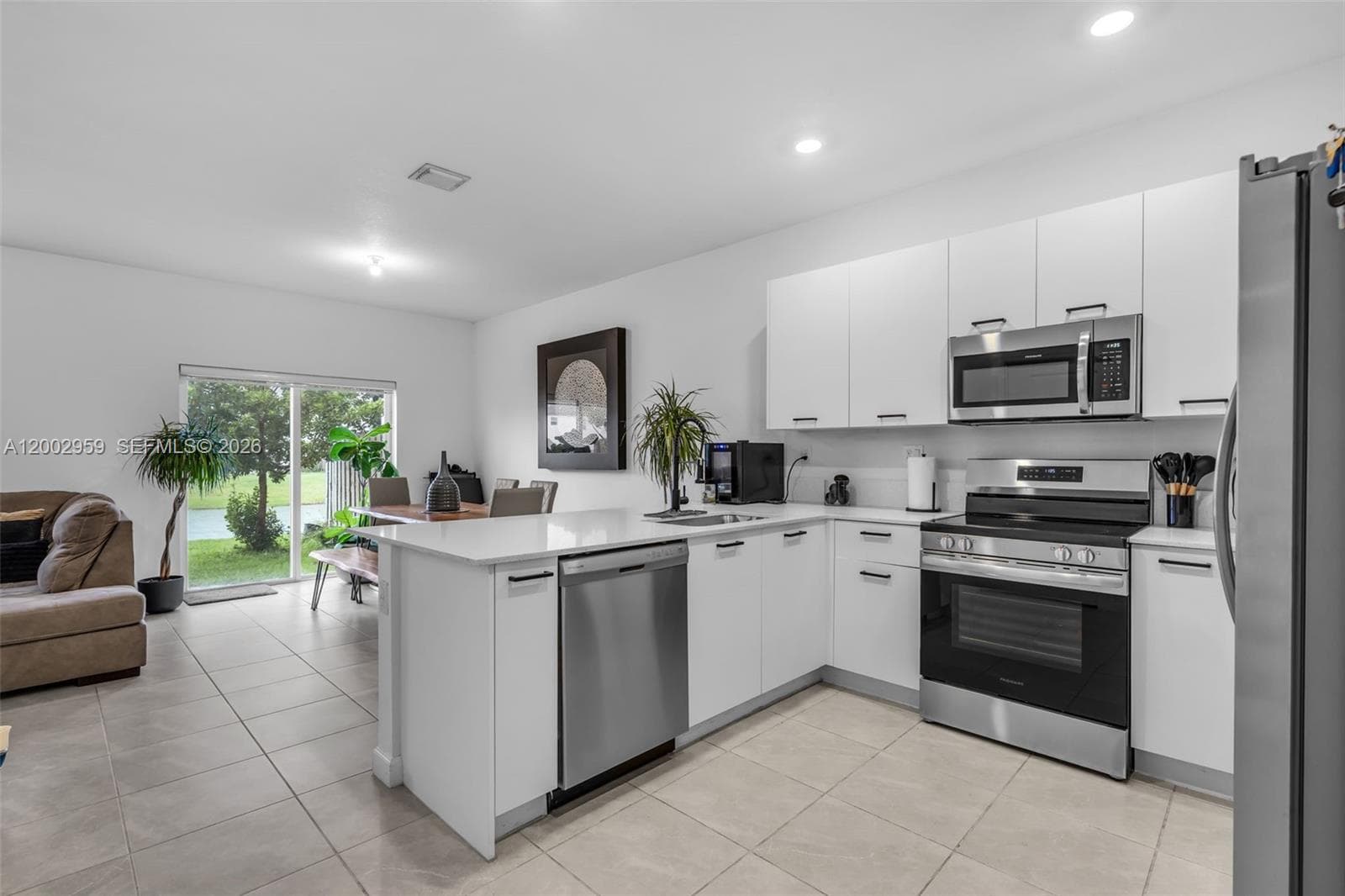 12586 NW 22nd Pl, Miami FL 33167