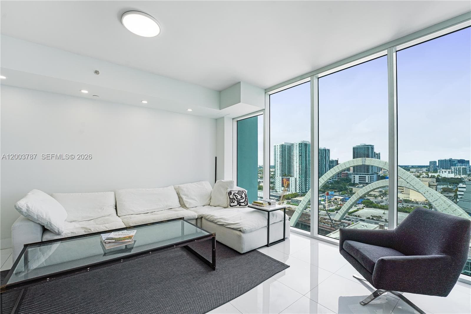 1040 Biscayne Blvd # 1905, Miami FL 33132