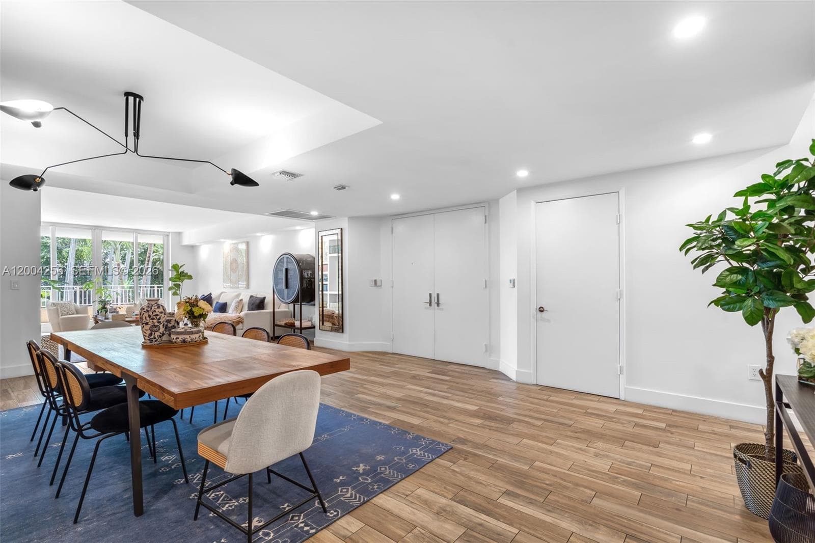 791 Crandon Blvd # 302, Key Biscayne FL 33149