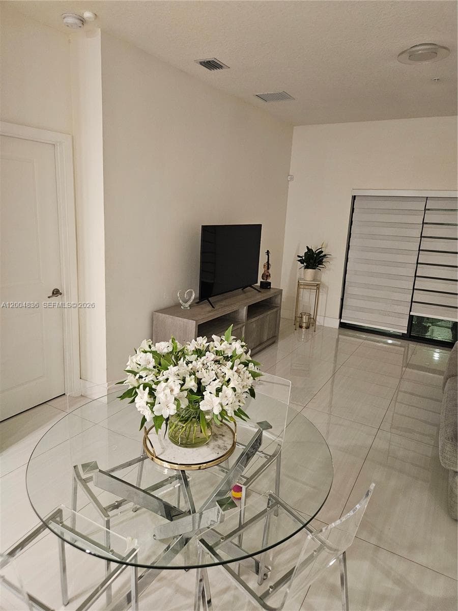 8167 NW 41st St # 109, Doral FL 33166