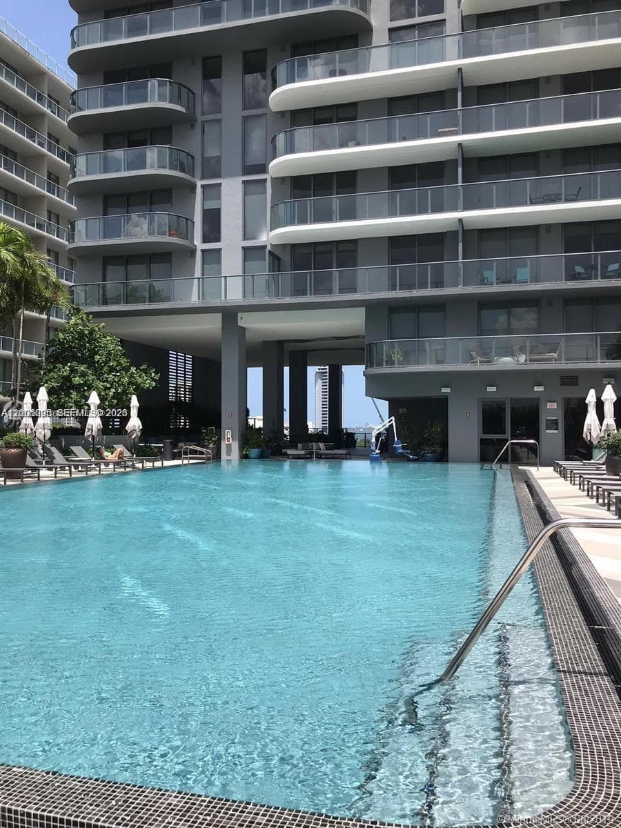 121 NE 34 St # 2215, Miami FL 33137