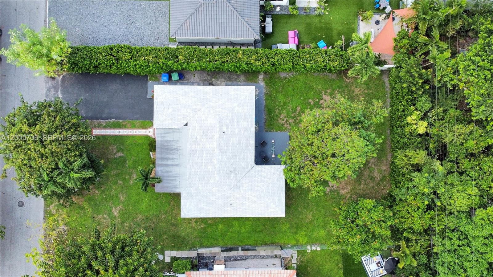231 NE 43rd St, Miami FL 33137