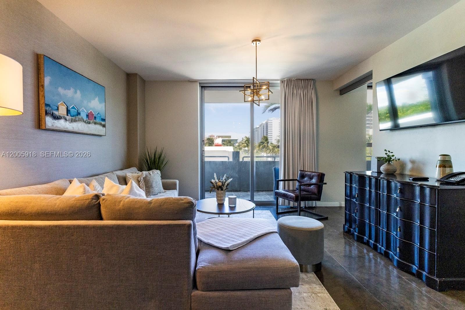 220 21st St # 303, Miami Beach FL 33139