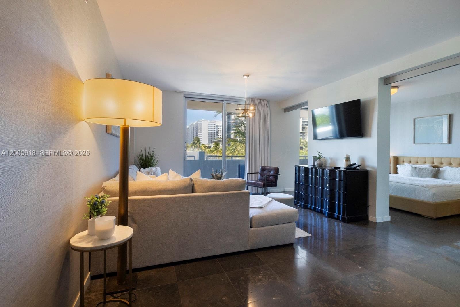 220 21st St # 303, Miami Beach FL 33139