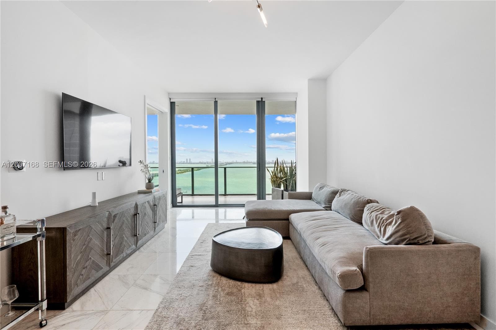 480 NE 31st St # 2405, Miami FL 33137