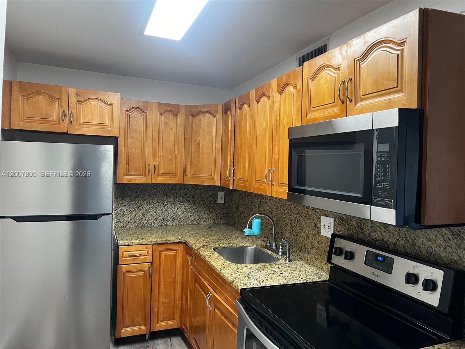 8411 NW 8th St # 105, Miami FL 33126