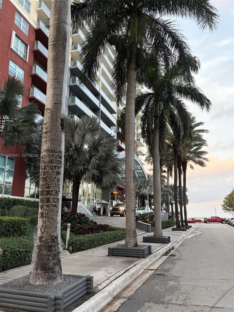 1155 Brickell Bay Dr # 1201, Miami FL 33131