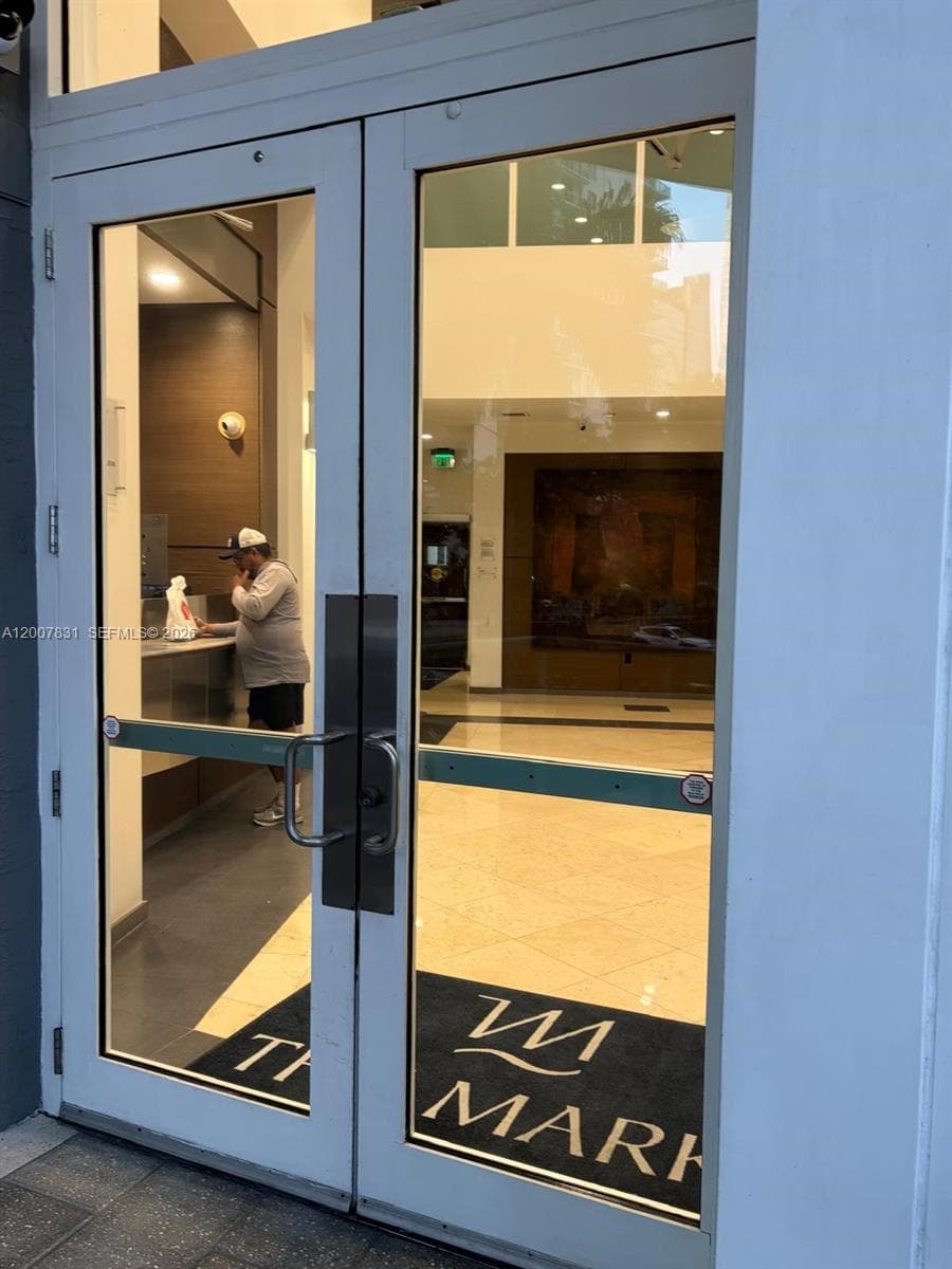 1155 Brickell Bay Dr # 1201, Miami FL 33131