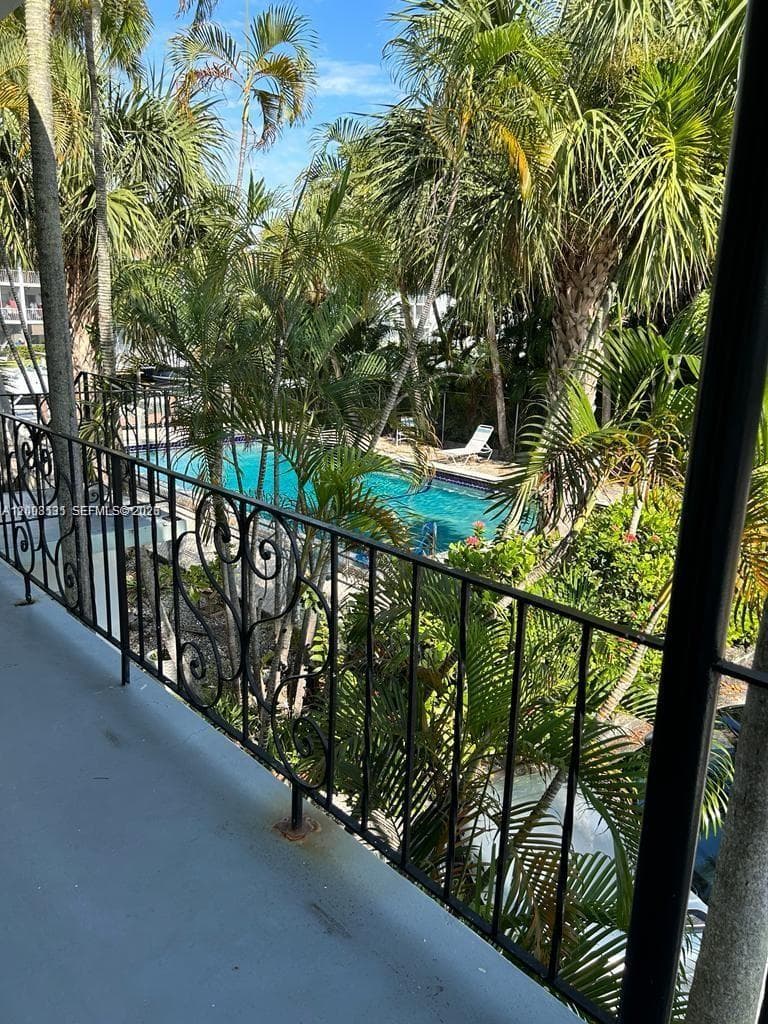 645 NE 77th St # 16, Miami FL 33138