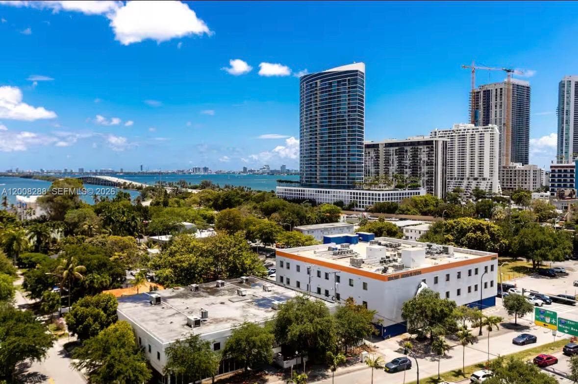 3900 Biscayne Blvd # 906, Miami FL 33137