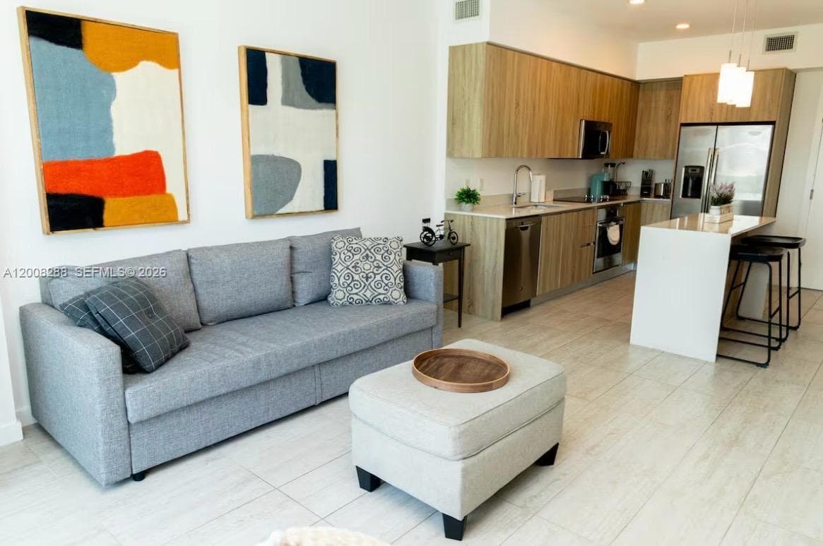 3900 Biscayne Blvd # 906, Miami FL 33137