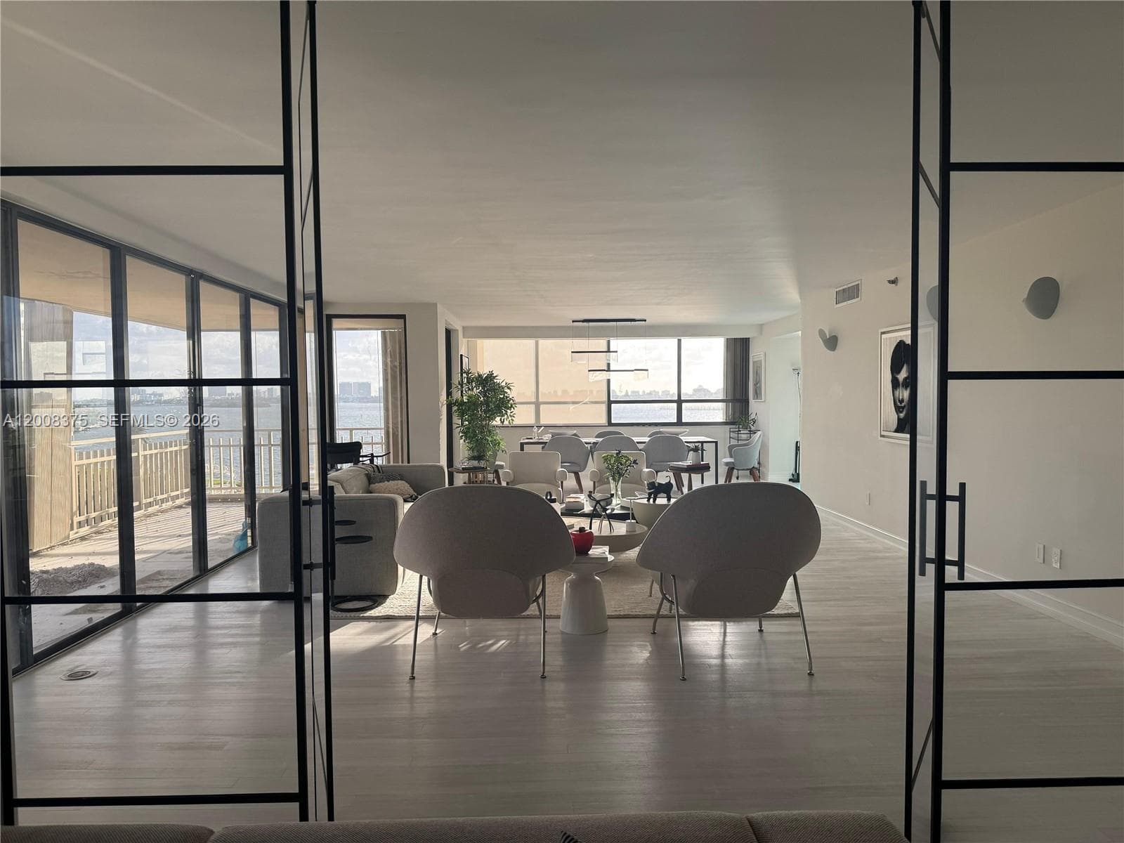 11113 Biscayne Blvd # 558, Miami FL 33181