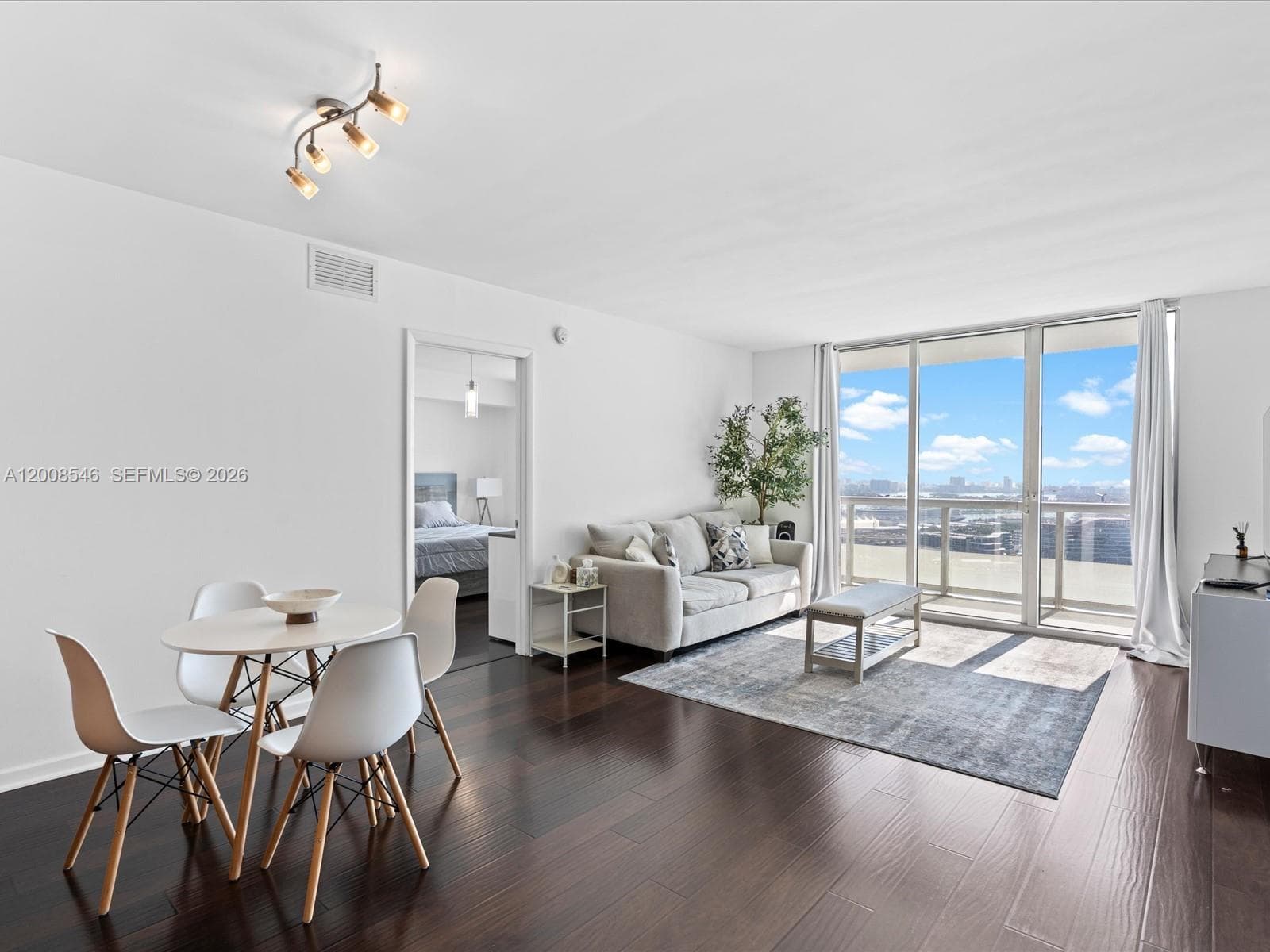 50 Biscayne Blvd # 3308, Miami FL 33132