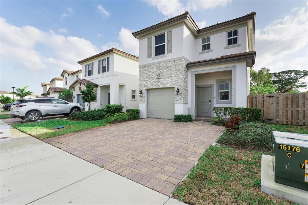 2441 NW 131st Circle # 2441, Miami FL 33167