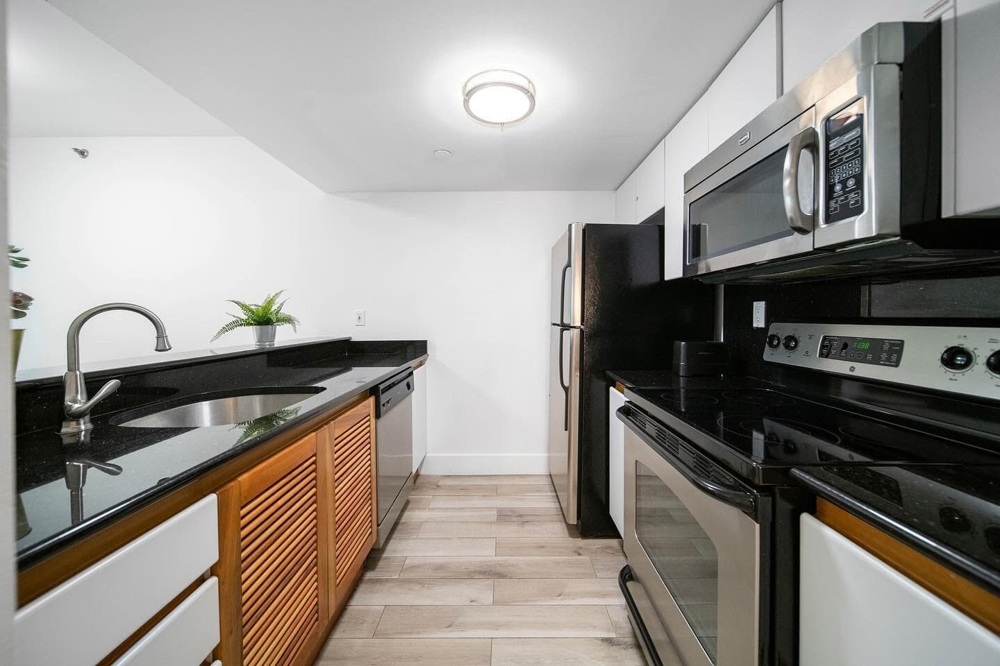 834 Ocean Drive # 406, Miami Beach FL 33139