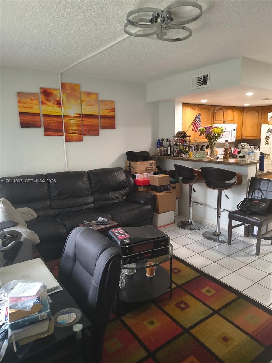 650 NW 86th Pl # 101, Miami FL 33126