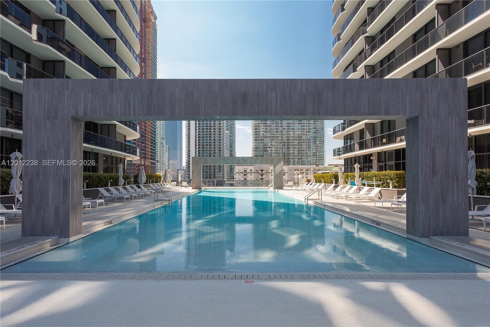 45 SW 9th St # 1604, Miami FL 33130