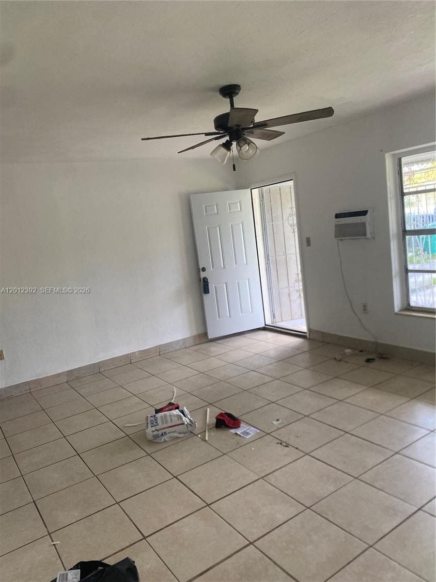 1070 NW 147th St, Miami FL 33168