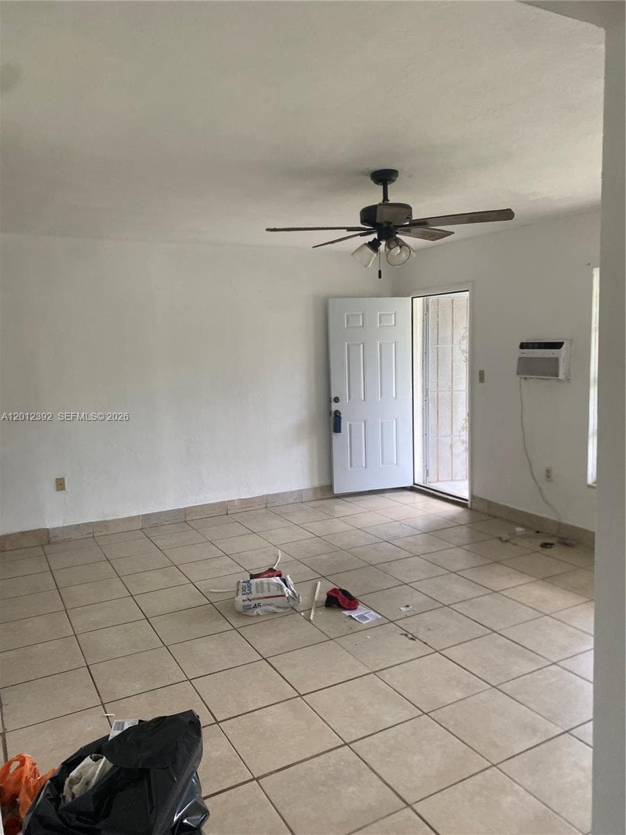 1070 NW 147th St, Miami FL 33168