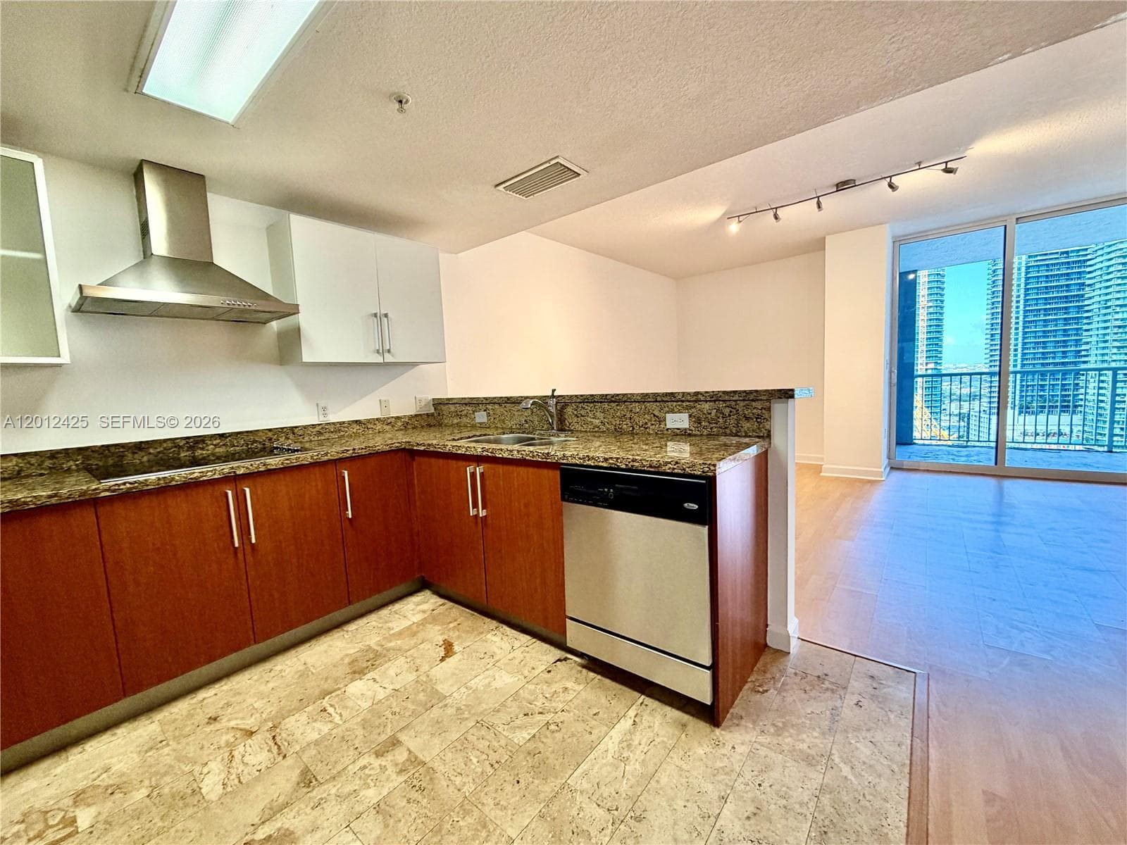 170 SE 14th St # 2906, Miami FL 33131