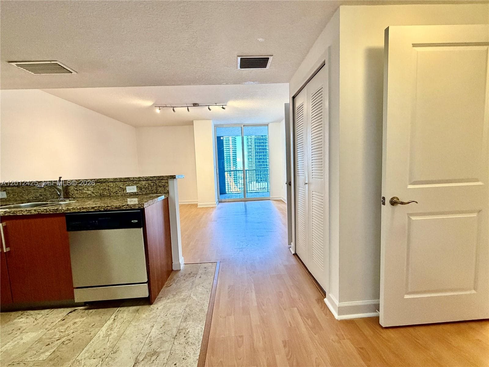 170 SE 14th St # 2906, Miami FL 33131