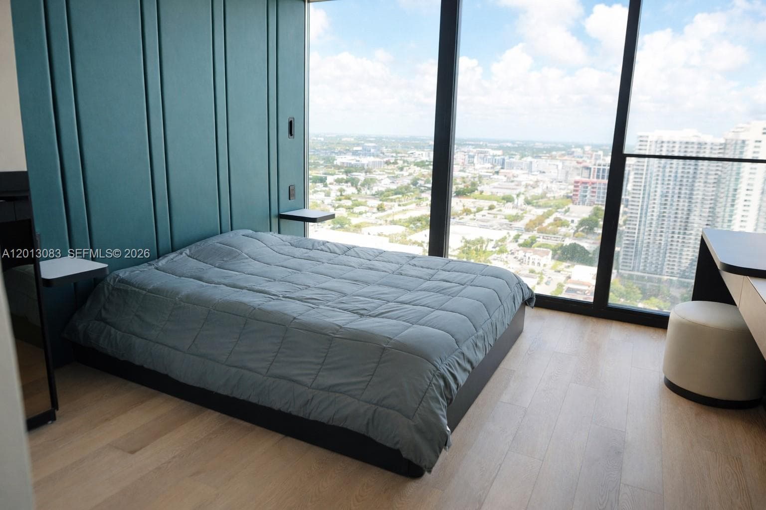 20 NE 11 st # 3403B, Miami FL 33132